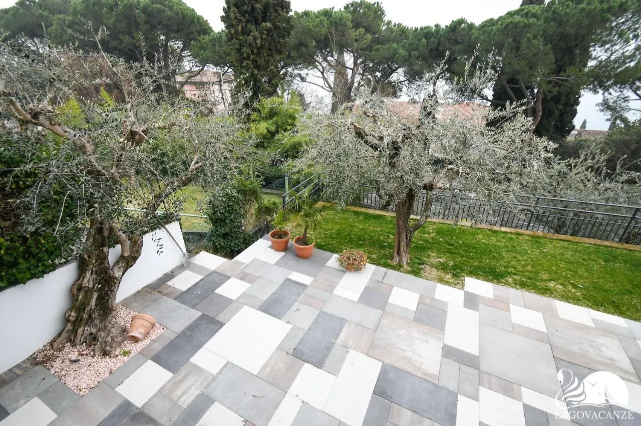 Appartamenti Sole Blu Padenghe sul Garda 0*,  İtalya