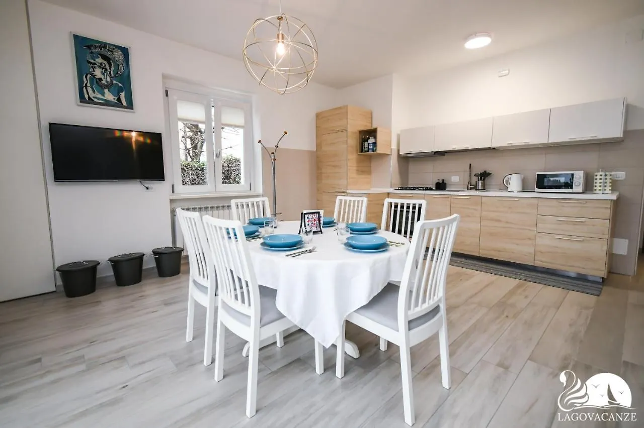 Apartment Appartamenti Sole Blu Padenghe sul Garda Italy