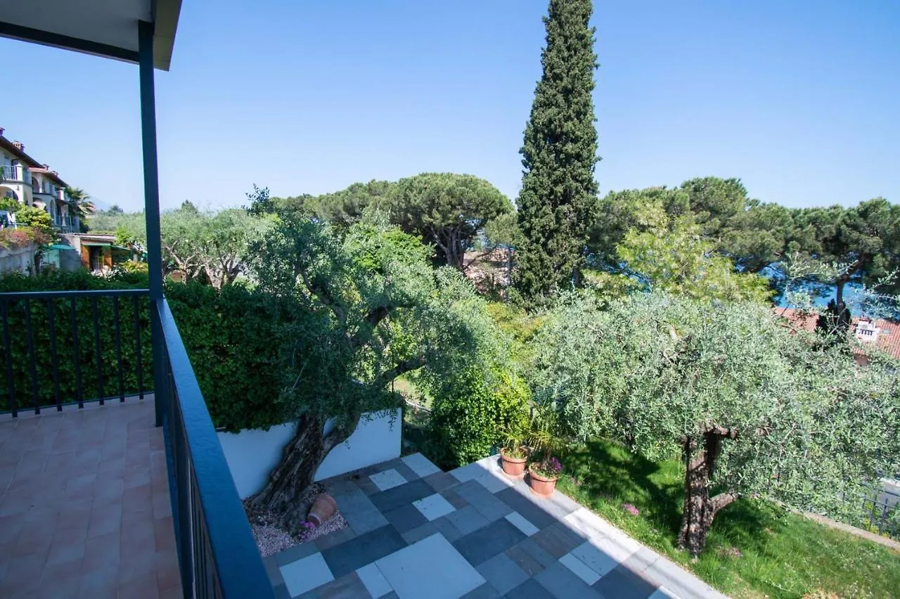 Apartment Appartamenti Sole Blu Padenghe sul Garda